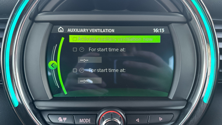 MINI Hatchback 1.5 Cooper Classic II 3dr Petrol Hatchback